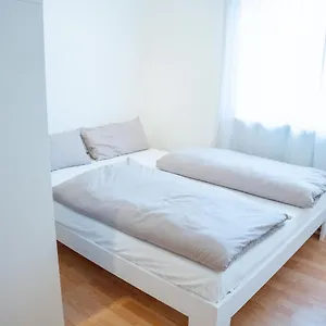 Nette 1 Zimmerwohnung In Apartment